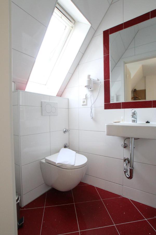 Gaestehaus Kronenstrasse Schwetzingen Bagian luar foto